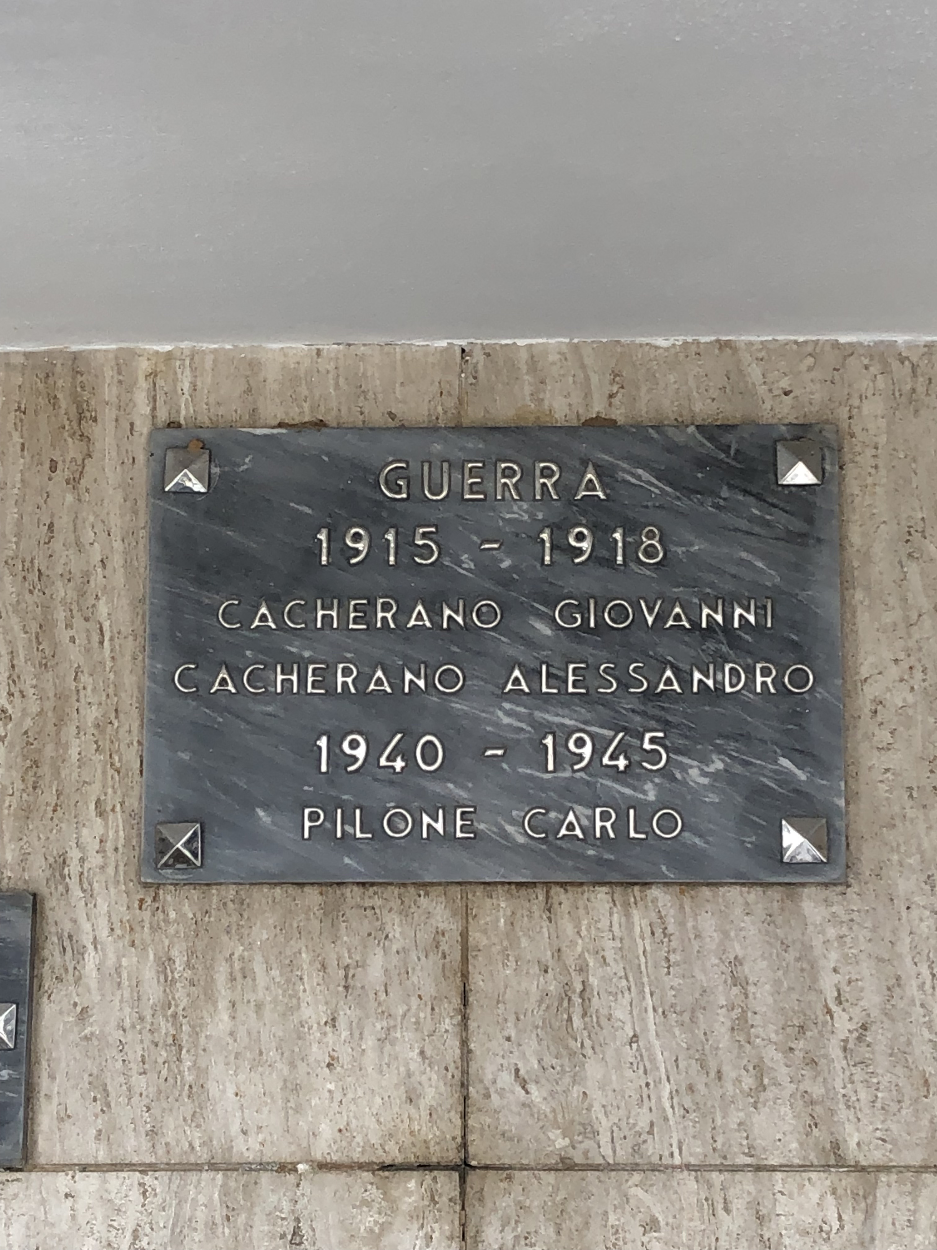 revigliasco-cadutiE804B15E-39AD-CA7C-B24D-FF5CE1EAD589.jpg